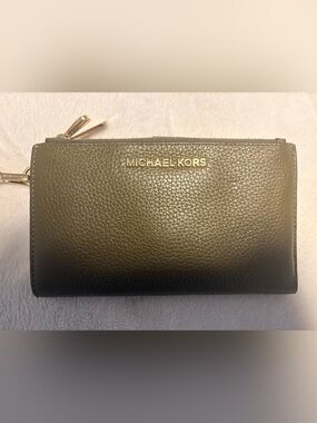 Michael Kors Olive Leather Zip Wallet Wristlet